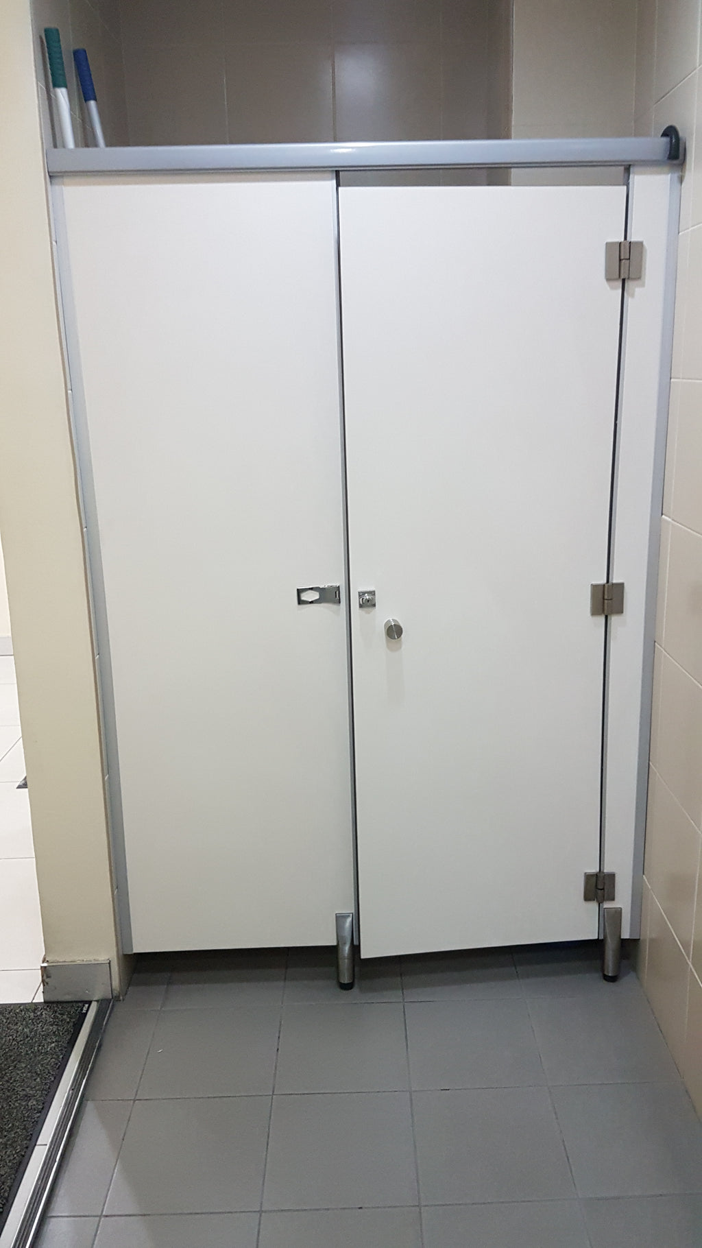 Phenolic Toilet Cubicle Partition