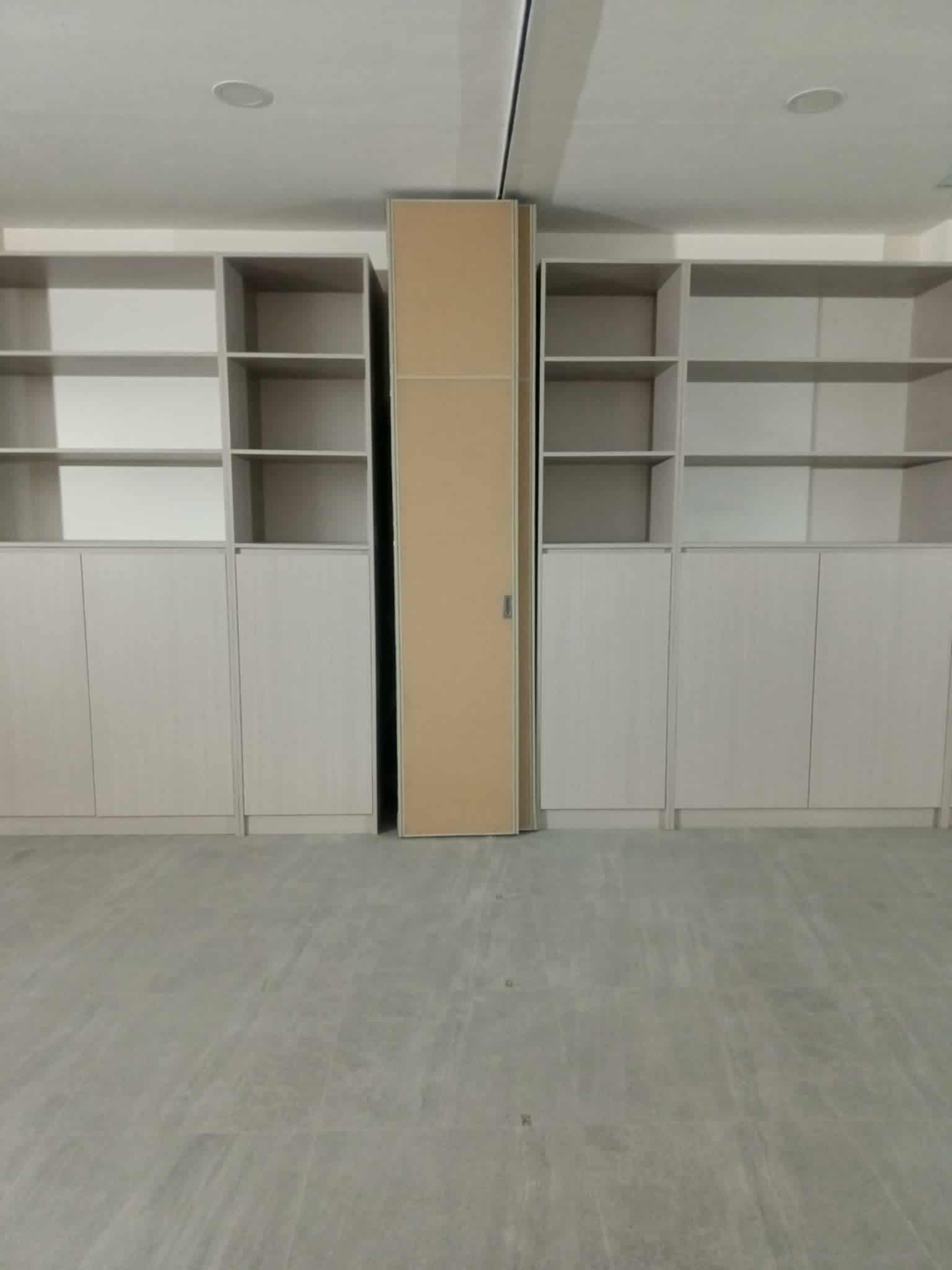 Neuwall Light Duty Folding Wall Partition