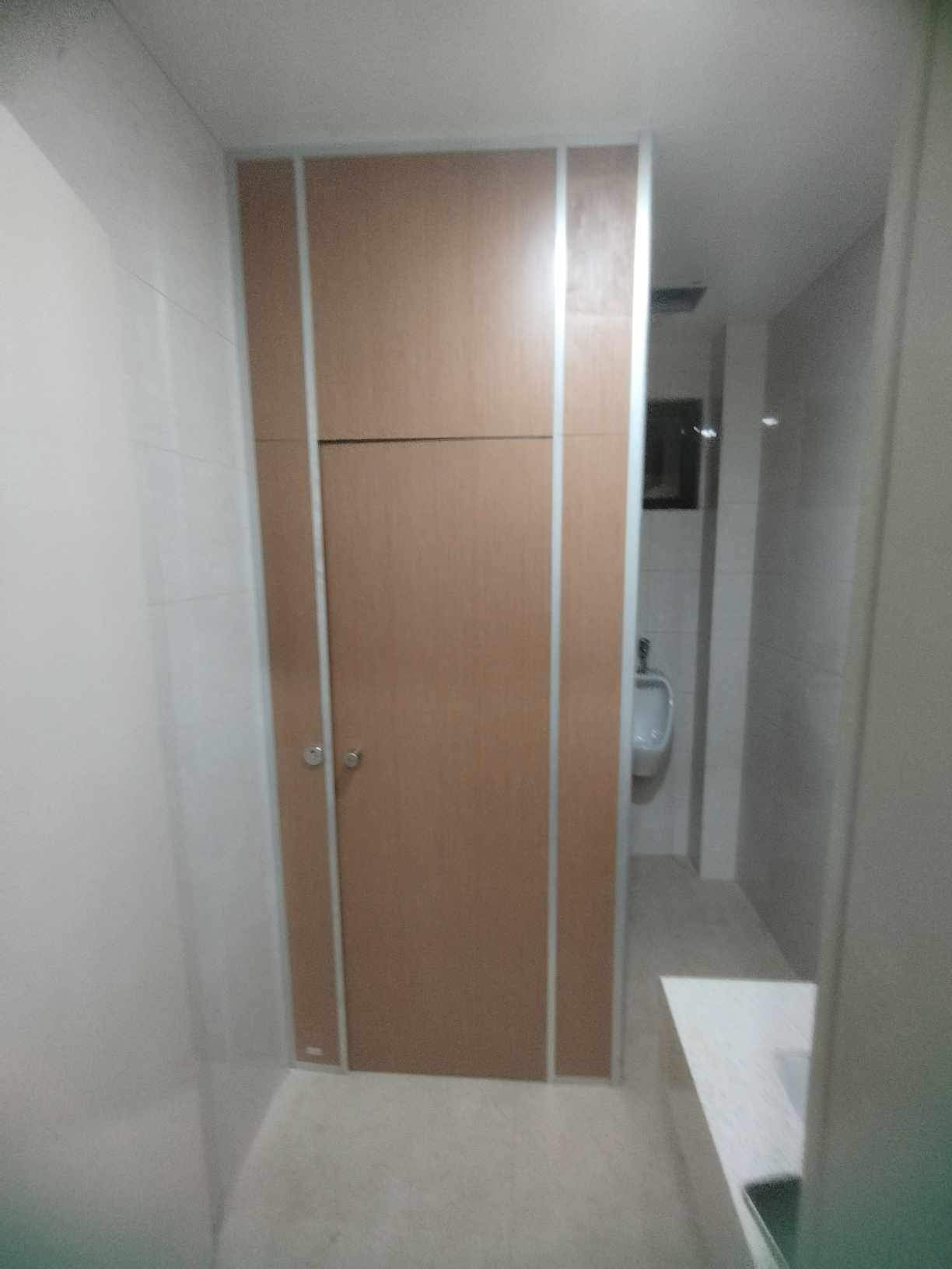 Phenolic Toilet Cubicle Partition